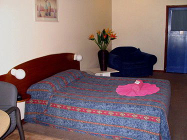 The Village Cabins - Kawana Tourism 1