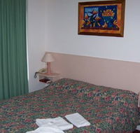 Rainbow Motel - Kawana Tourism