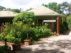 Treetops Bed And Breakfast - Kawana Tourism 0