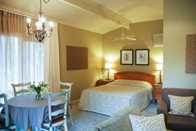 Treetops Bed And Breakfast - Kawana Tourism 1