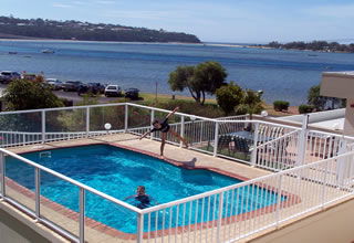 Crown Apartments Merimbula - Kawana Tourism 1