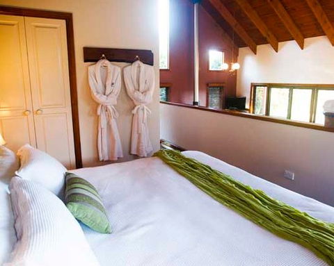 Montville Misty View Cabins - Kawana Tourism 2