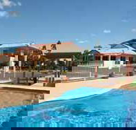 Country Roads Motor Inn - Kawana Tourism