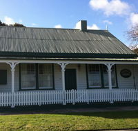 Ben Hyron's Cottage - Kawana Tourism