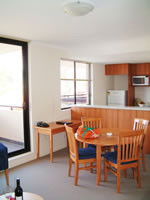 Waitara Furnished Apartments - Kawana Tourism 7