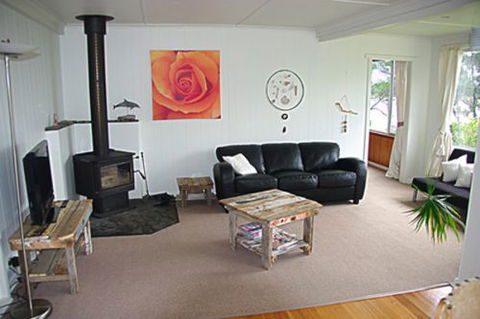 Pure Bruny - Kawana Tourism 0