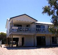 Acacia Beach House - Kawana Tourism