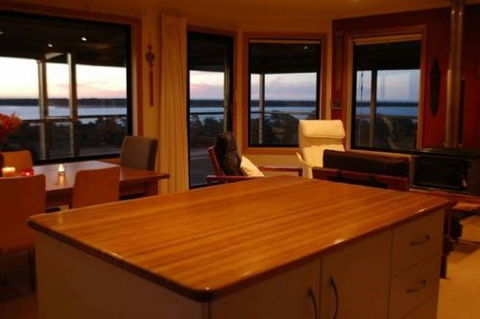 Southern Ocean Lookout - Kawana Tourism 1