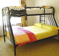 Peelview Court Holiday Accommodation - Kawana Tourism