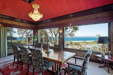Eden Holiday Rentals - Kawana Tourism 1