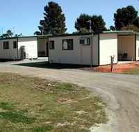 Pinnaroo Cabins - Kawana Tourism
