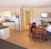 Copper Cove Holiday Villas - Kawana Tourism