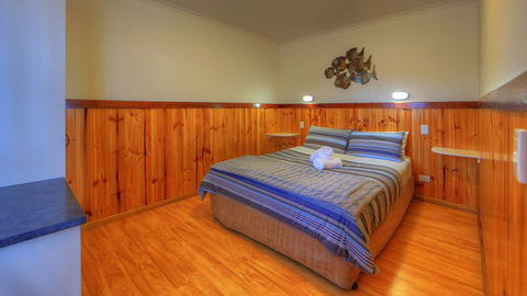 Captain Cook Holiday Park - Kawana Tourism 5