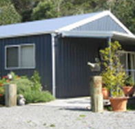 Blackwood Studio Accommodation - Kawana Tourism