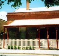 Adelaide Parklands City Townhouse - Kawana Tourism