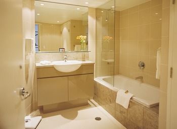 Adina Apartment Hotel Sydney, Harbourside - Kawana Tourism 0