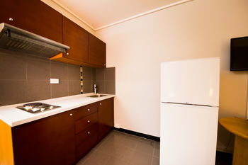 Sandown Regency - Kawana Tourism 19