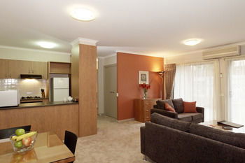 Ringwood Royale - Kawana Tourism 19