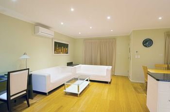 Best Western Plus Buckingham International - Kawana Tourism 42