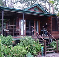 Lake Weyba Cottages Noosa - Kawana Tourism