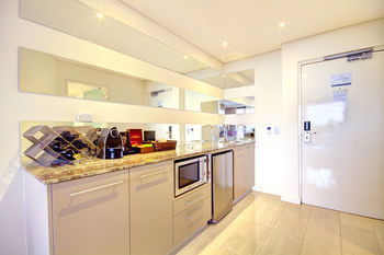 Balgownie Estate Vineyard & Spa - Kawana Tourism 0