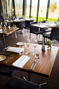 Balgownie Estate Vineyard & Spa - Kawana Tourism 11
