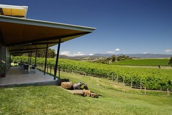 Balgownie Estate Vineyard & Spa - Kawana Tourism 42