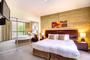 Balgownie Estate Vineyard & Spa - Kawana Tourism 46