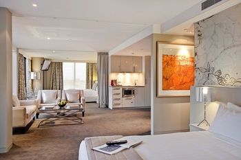 Art Series - The Olsen - Kawana Tourism 5