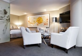 Art Series - The Olsen - Kawana Tourism 20