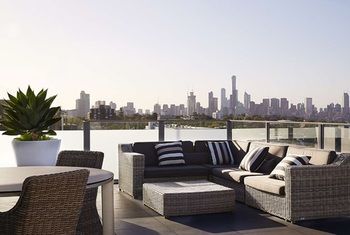 Art Series - The Olsen - Kawana Tourism 39