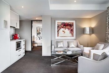 Art Series - The Olsen - Kawana Tourism 41