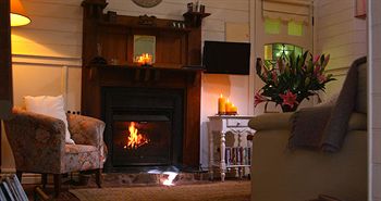 Valley Ranges Getaways - Kawana Tourism 9