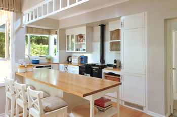 Valley Ranges Getaways - Kawana Tourism 16