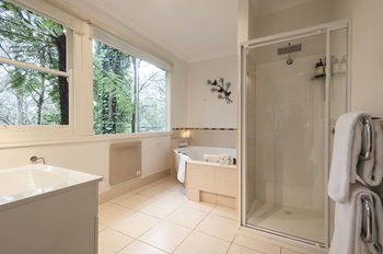 Valley Ranges Getaways - Kawana Tourism 21