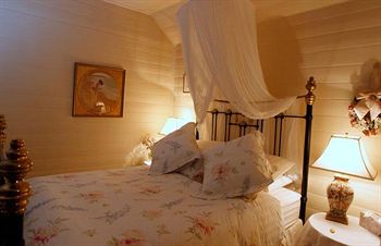 Valley Ranges Getaways - Kawana Tourism 0
