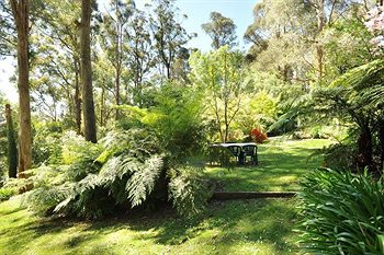 Holly Lodge - Kawana Tourism 3