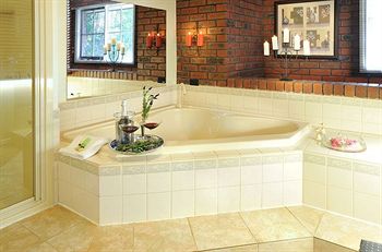 Holly Lodge - Kawana Tourism 10