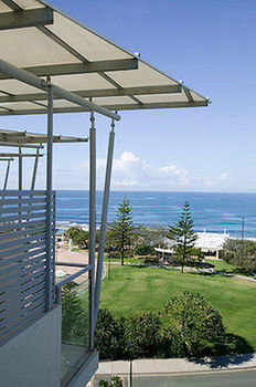 ULTIQA Shearwater Resort - Kawana Tourism 7
