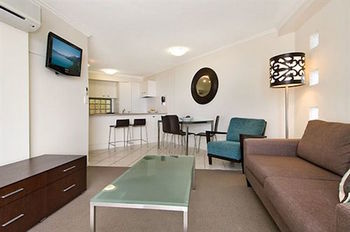 ULTIQA Shearwater Resort - Kawana Tourism 30