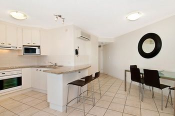 ULTIQA Shearwater Resort - Kawana Tourism 40