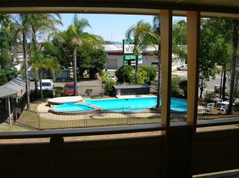 Bucketts Way Motel And Restaurant - Kawana Tourism 0