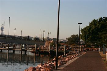 Harbourside Terraces - Kawana Tourism 1