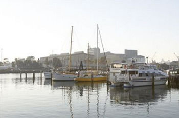 Harbourside Terraces - Kawana Tourism 8
