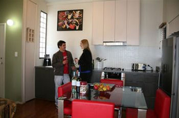 Harbourside Terraces - Kawana Tourism 25