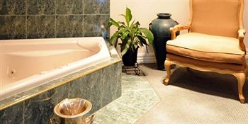 Moulton Park Estate - Kawana Tourism 20