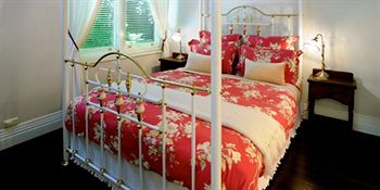 Moulton Park Estate - Kawana Tourism 22