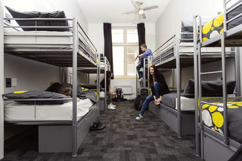 United Backpackers Melbourne - Kawana Tourism 10