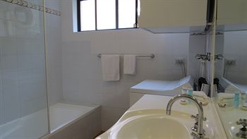Waldorf Hornsby Residential Apartments - Kawana Tourism 0