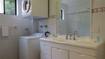 Waldorf Hornsby Residential Apartments - Kawana Tourism 1